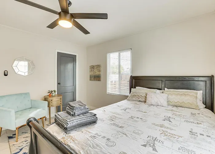 5 Mi To Dtwn: Pet-friendly Gem W/ Patio Holiday home Phoenix