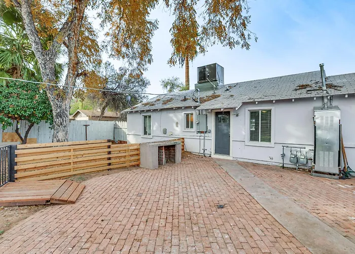 5 Mi To Dtwn: Pet-friendly Gem W/ Patio * Phoenix